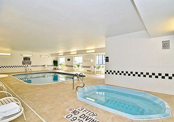 Baymont By Wyndham Hotel